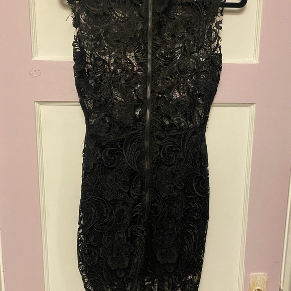 BLACK LACE MOCK NECK MINI DRESS - Picture 4 of 5